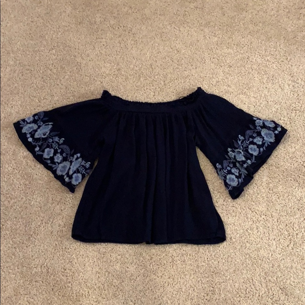 Hollister off the shoulder shirt